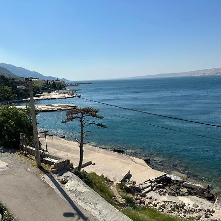 Apartmani Karlobag Εξωτερικό φωτογραφία