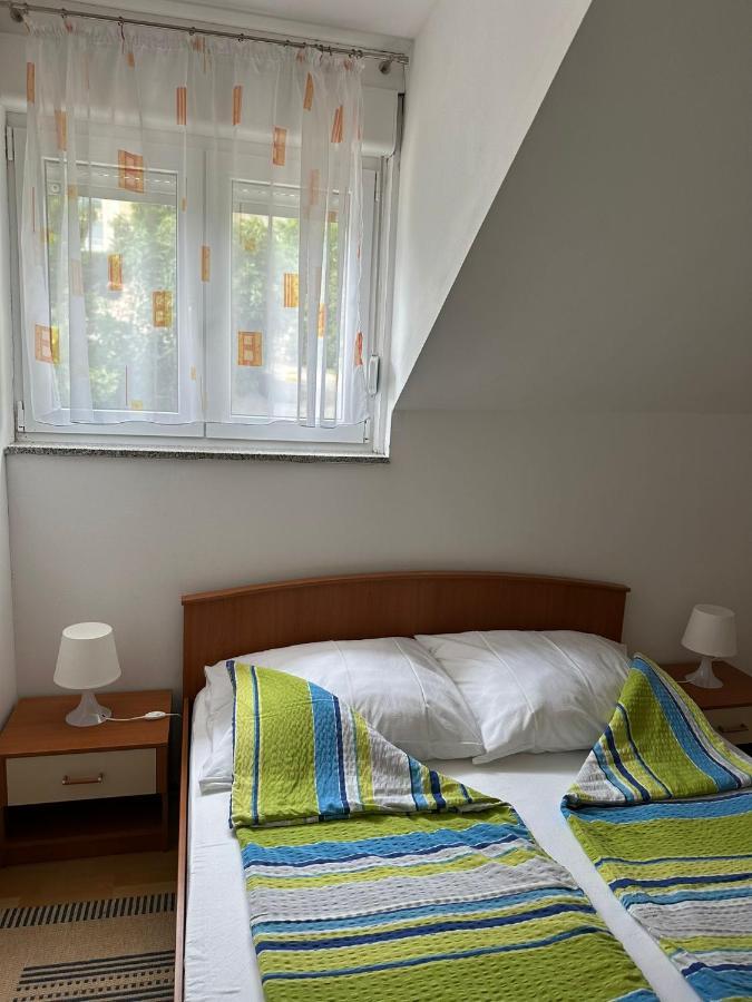 Apartmani Karlobag Εξωτερικό φωτογραφία