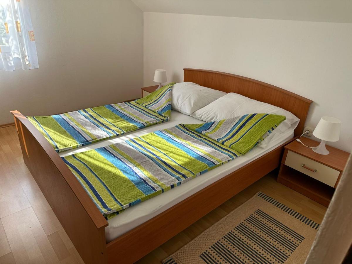 Apartmani Karlobag Εξωτερικό φωτογραφία