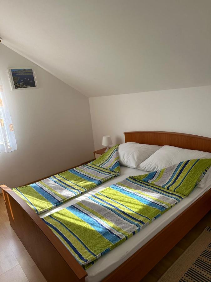 Apartmani Karlobag Εξωτερικό φωτογραφία